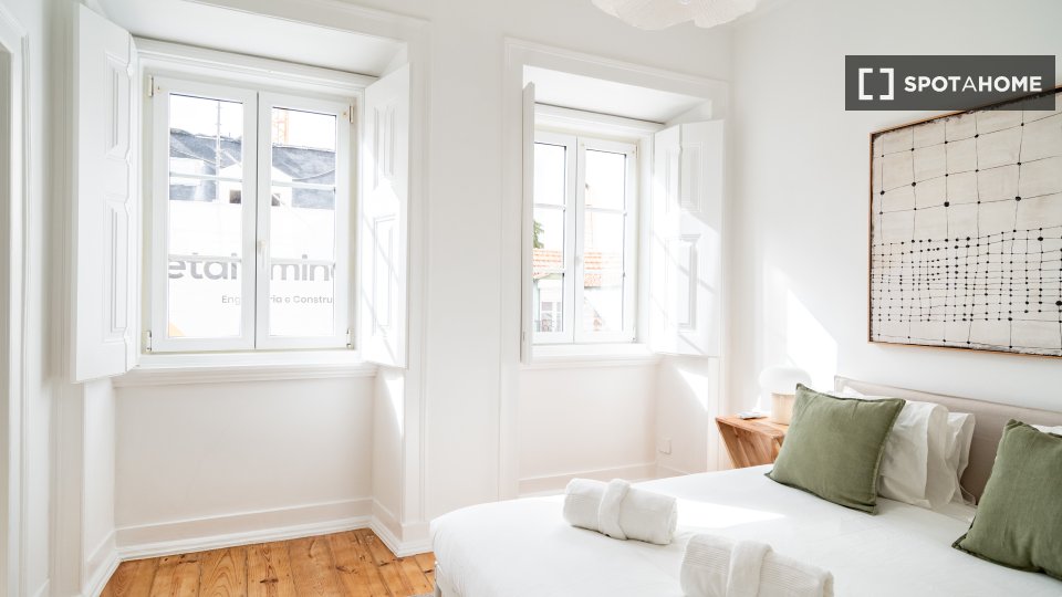 Apartment Lisbon, 2 beds, 70m² — photo 6