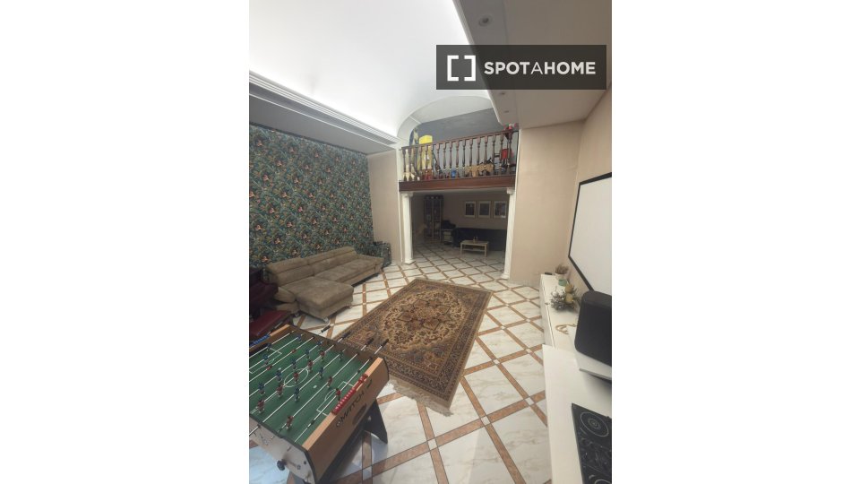 Apartment Naples, 5 beds — photo 5