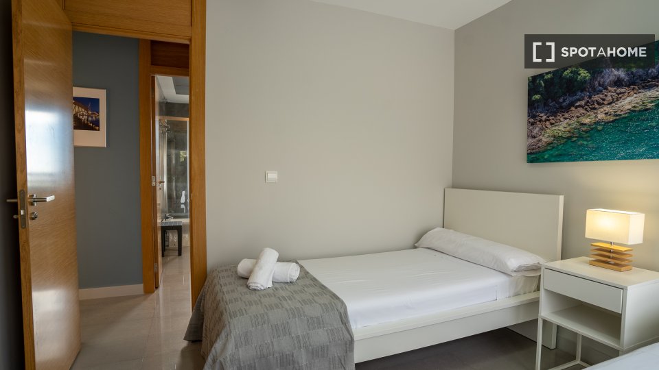 Apartment Alicante, 3 beds — photo 3