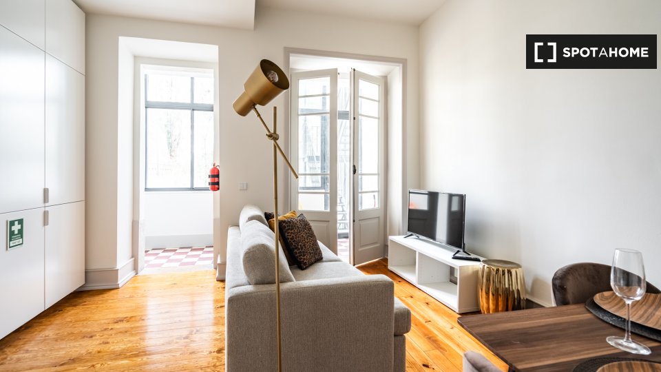Apartment Lisbon, 2 beds — photo 2