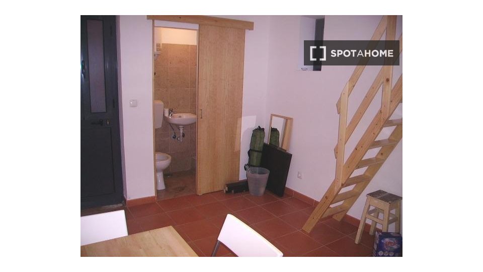 Apartment mono Lisbon — photo 4