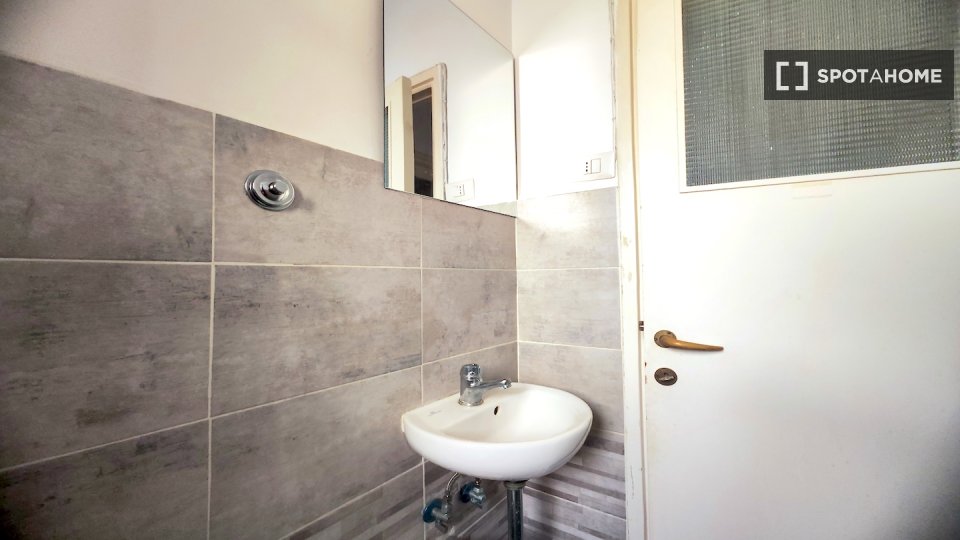 Double room Rome, 5 beds — photo 26