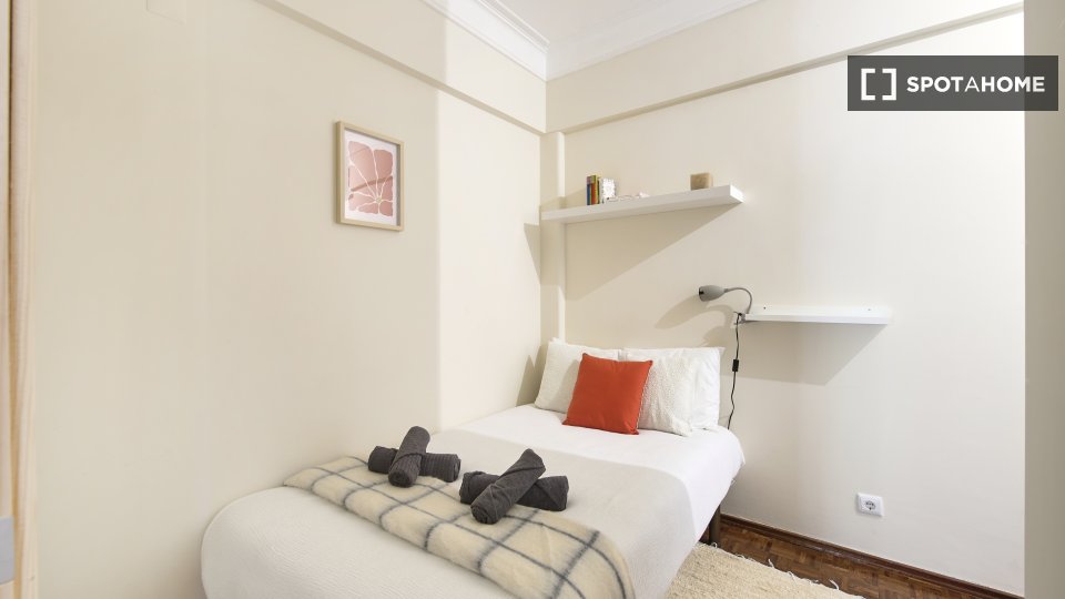 Double room Lisbon, 10 beds — photo 4