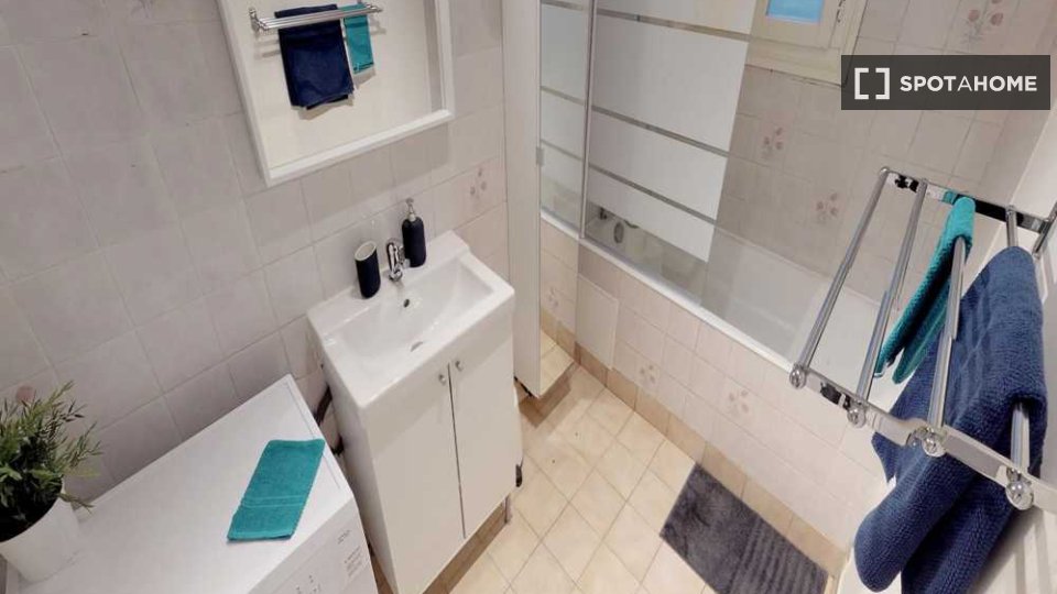 Double room Paris, 4 beds, 90m² — photo 12