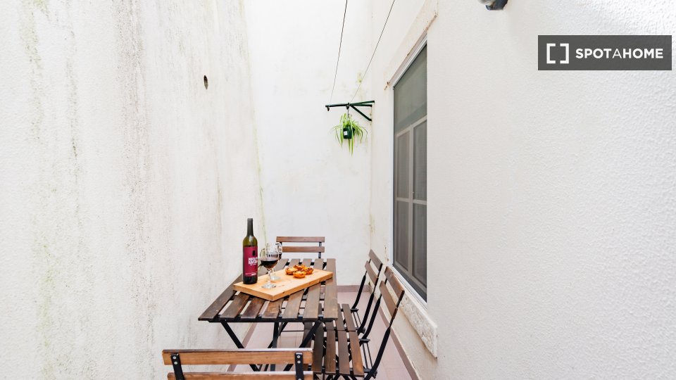 Apartment Lisbon, 2 beds — photo 3