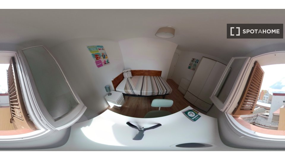Double room Barcelona, 10 beds — photo 26