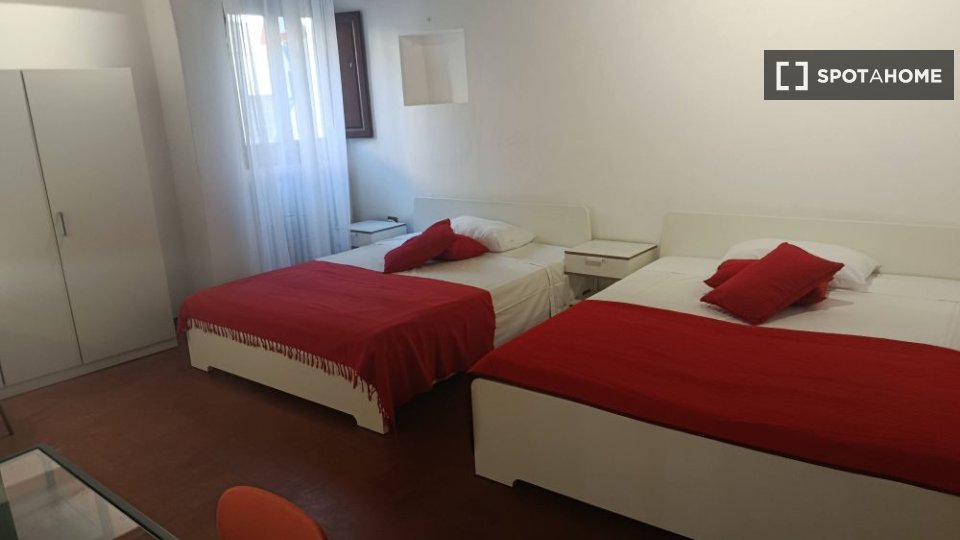 Double room Florence, 3 beds — photo 15