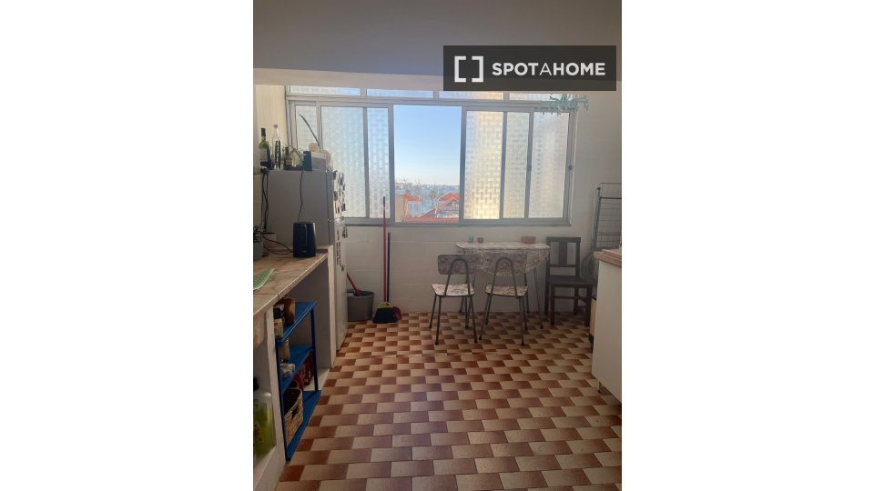 Double room Lisbon, 2 beds, 70m² — photo 6