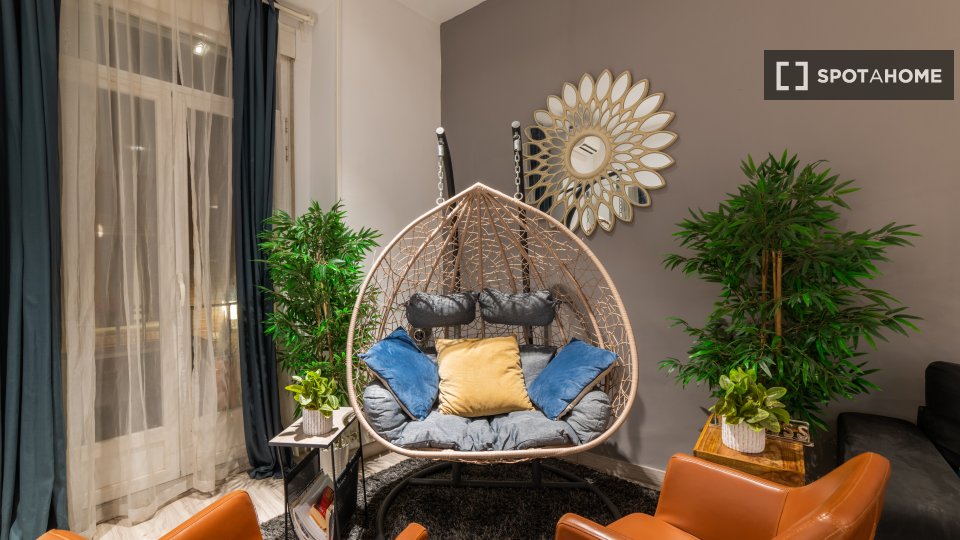 Apartment Madrid, 5 beds, 112m² — photo 4