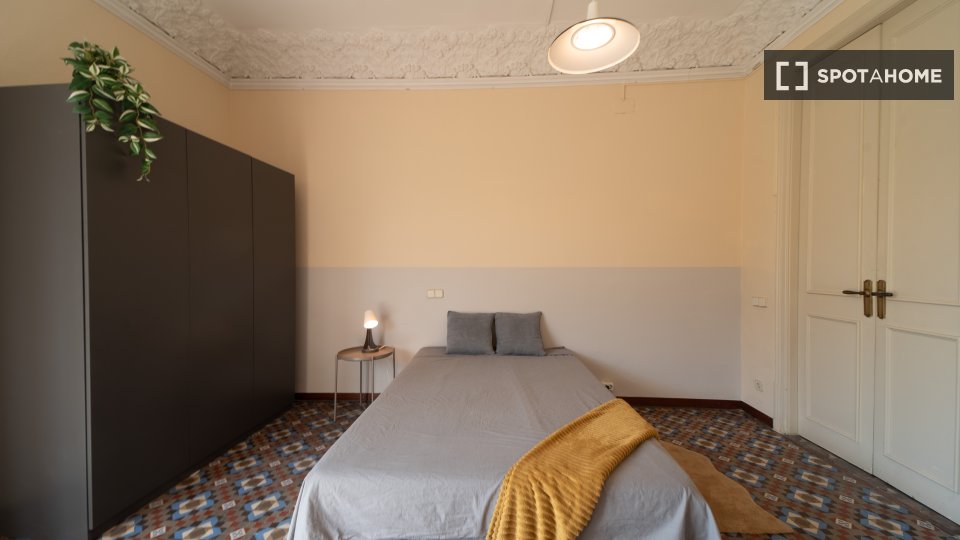 Double room Barcelona, 7 beds, 160m² — photo 9