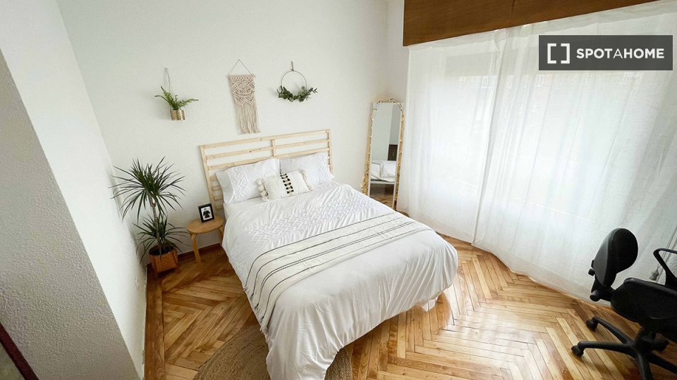 Double room Madrid, 7 beds — photo 5