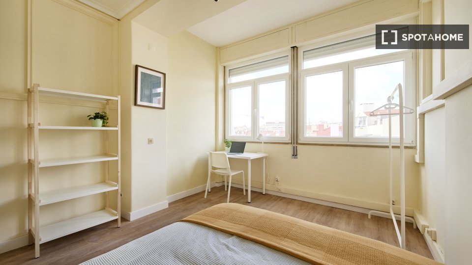 Double room Lisbon, 9 beds, 160m² — photo 19