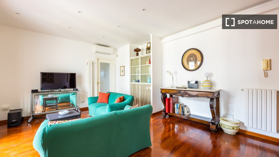 Apartment Naples, 2 beds — photo 16