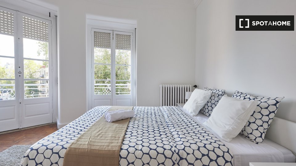 Apartment Lisbon, 6 beds — photo 4