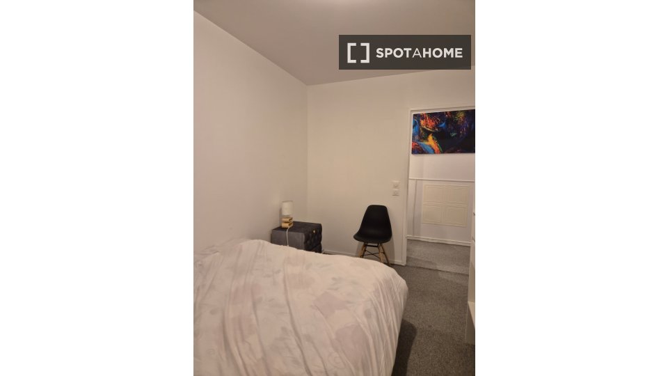 Double room Paris, 2 beds, 63m² — photo 1