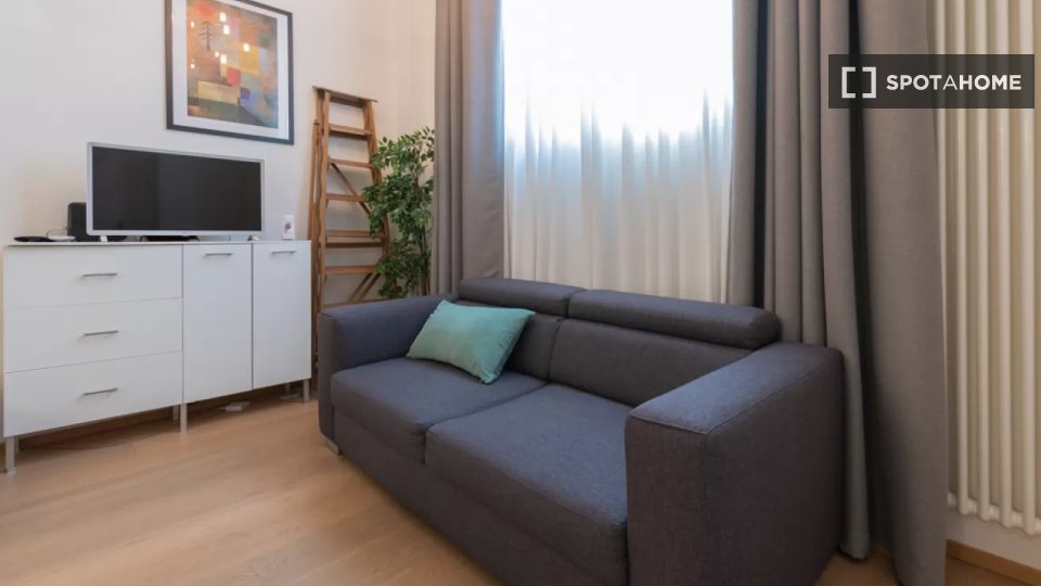 Apartment Milan, 1 bed — photo 13