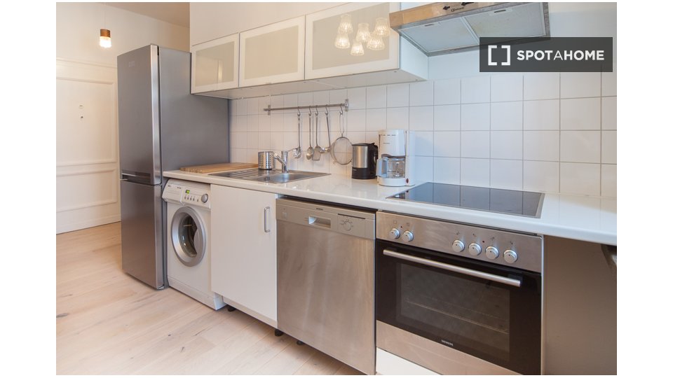 Apartment Berlin, 1 bed, 65m² — photo 11
