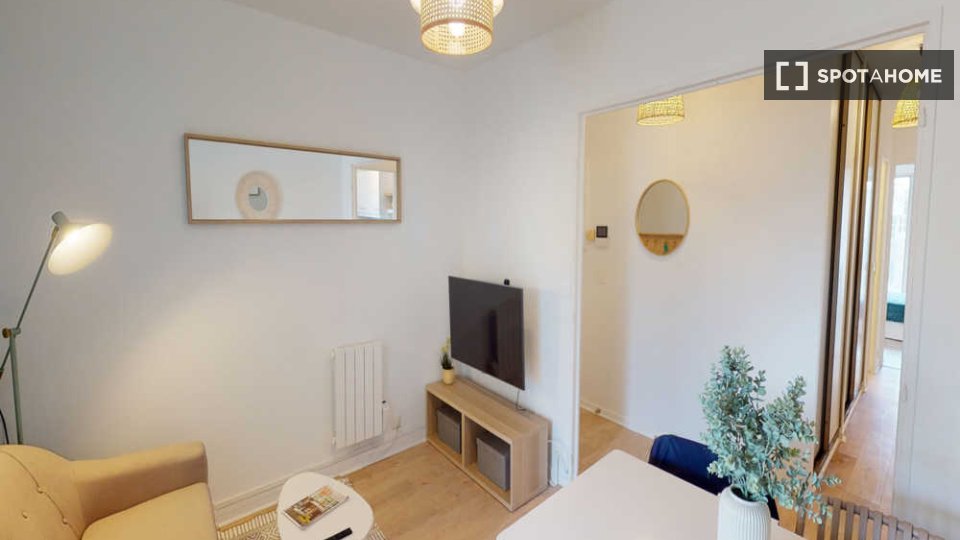 Double room Paris, 4 beds, 80m² — photo 2