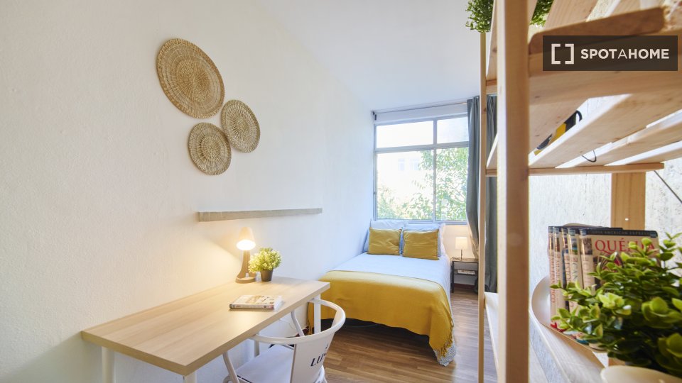Double room Lisbon, 8 beds — photo 22