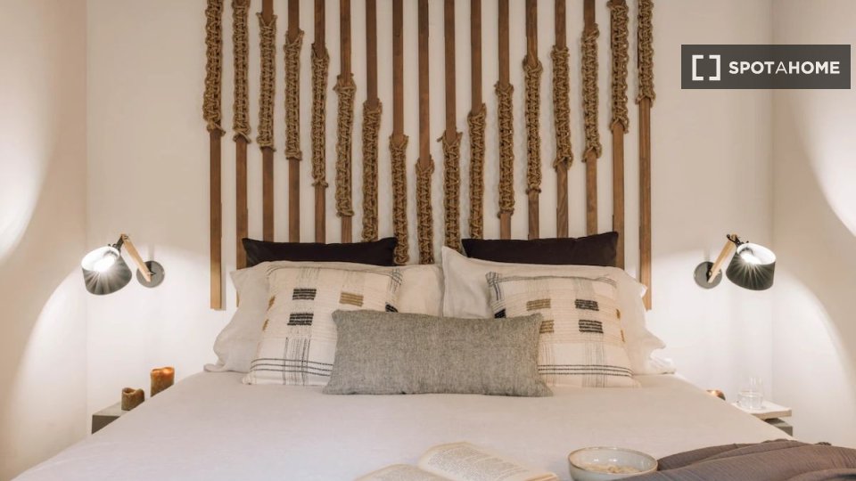 Apartment Lisbon, 2 beds — photo 17