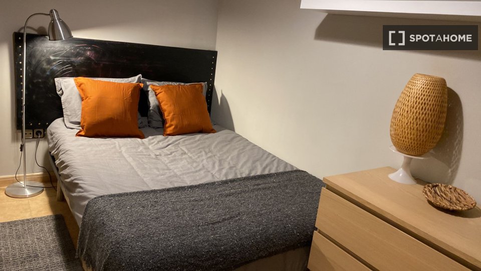 Double room Madrid, 4 beds — photo 9