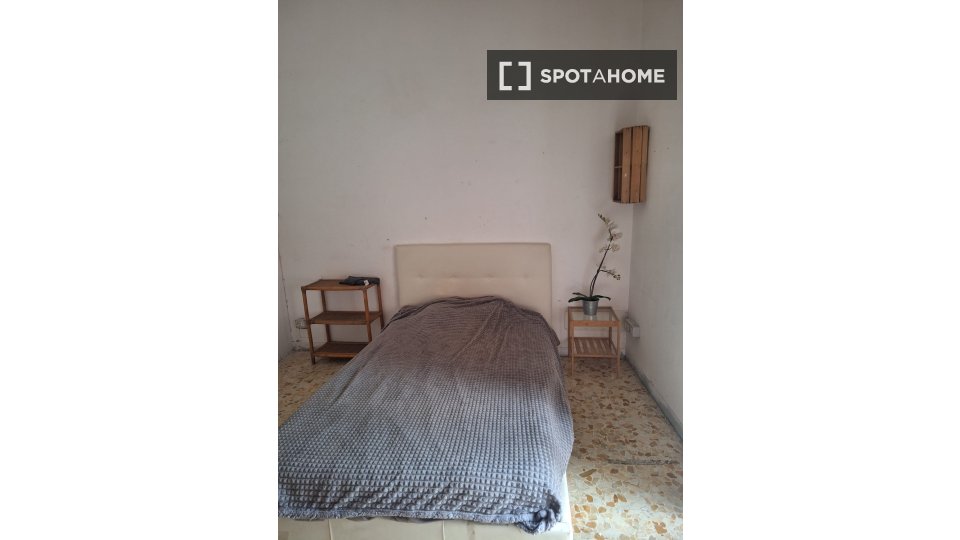 Double room Rome, 6 beds, 180m² — photo 2