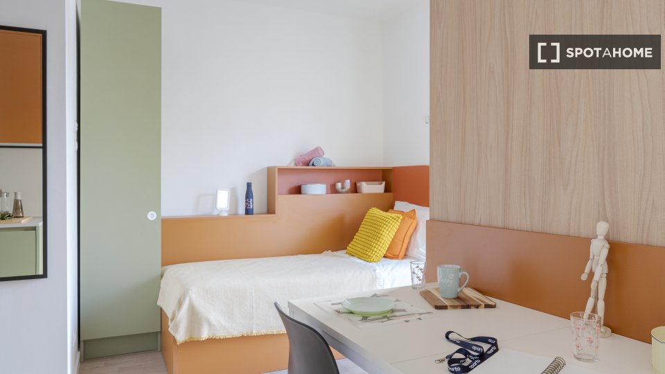 Double room Florence, 2 beds, 21m² — photo 1