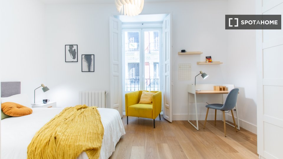 Double room Madrid, 8 beds — photo 10