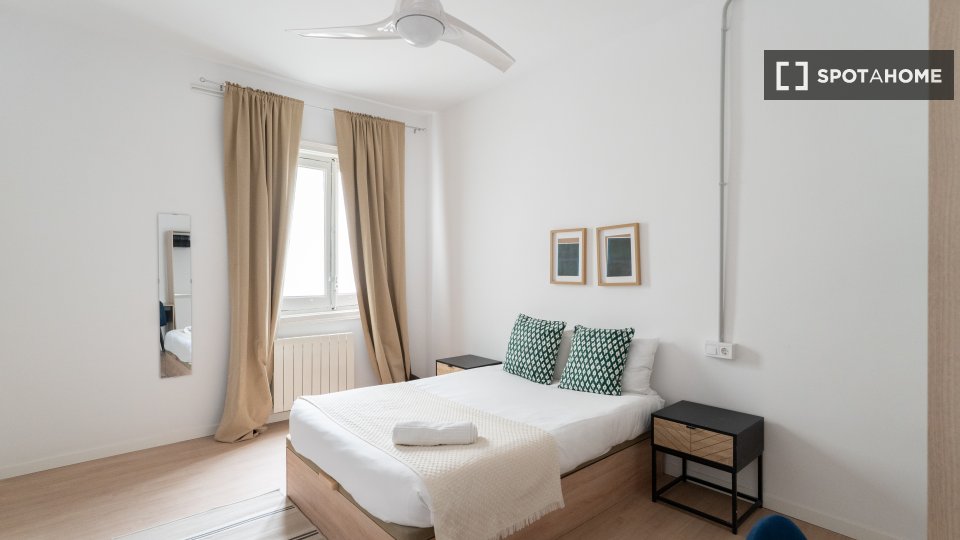 Double room Madrid, 10 beds — photo 55