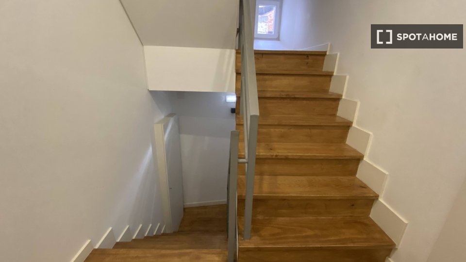 Apartment mono Lisbon, 45m² — photo 4