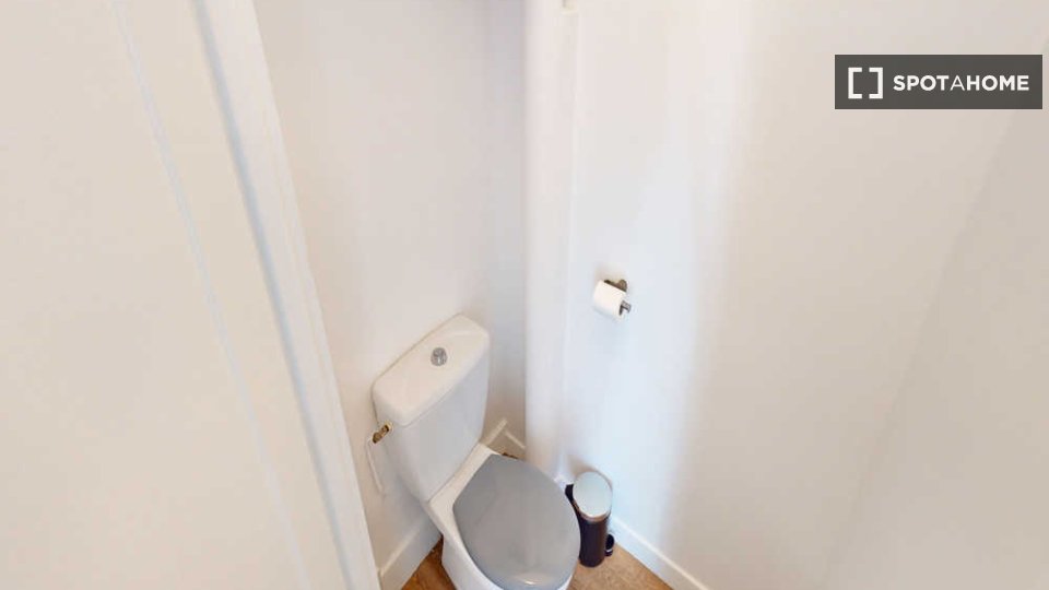 Double room Paris, 4 beds, 80m² — photo 11