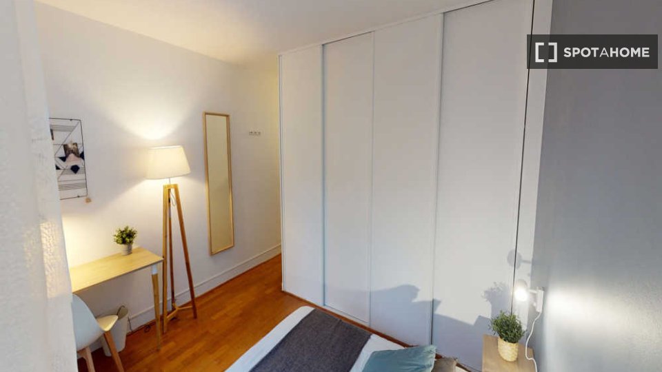 Double room Paris, 8 beds, 150m² — photo 28