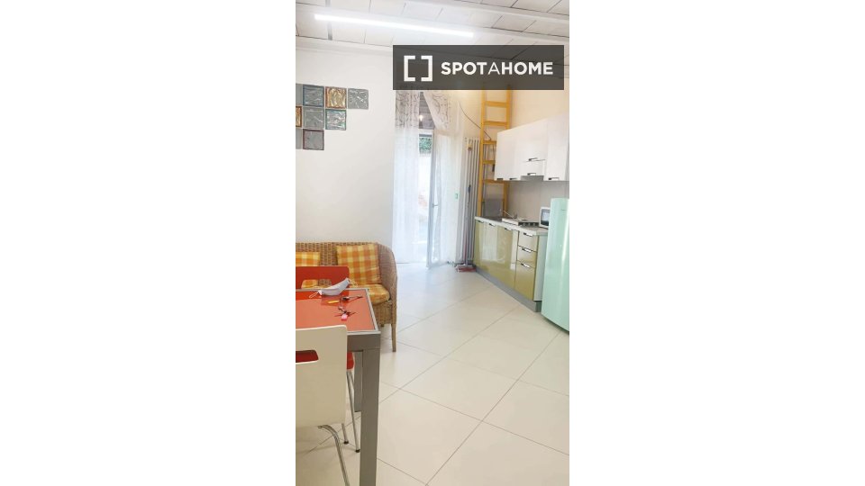 Apartment Turin, 1 bed, 49m² — photo 9