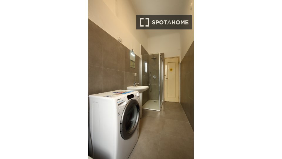 Double room Milan, 7 beds, 178m² — photo 19
