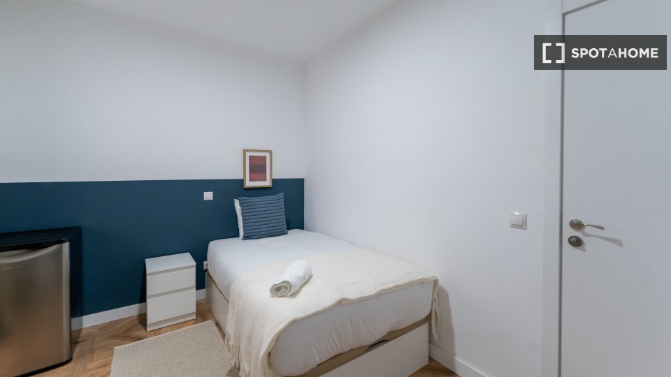 Double room Madrid, 7 beds — photo 4
