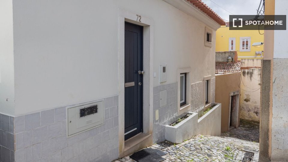 Apartment mono Lisbon — photo 8