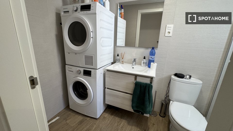 Double room Murcia, 3 beds, 100m² — photo 10