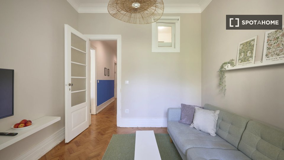 Double room Lisbon, 9 beds — photo 10