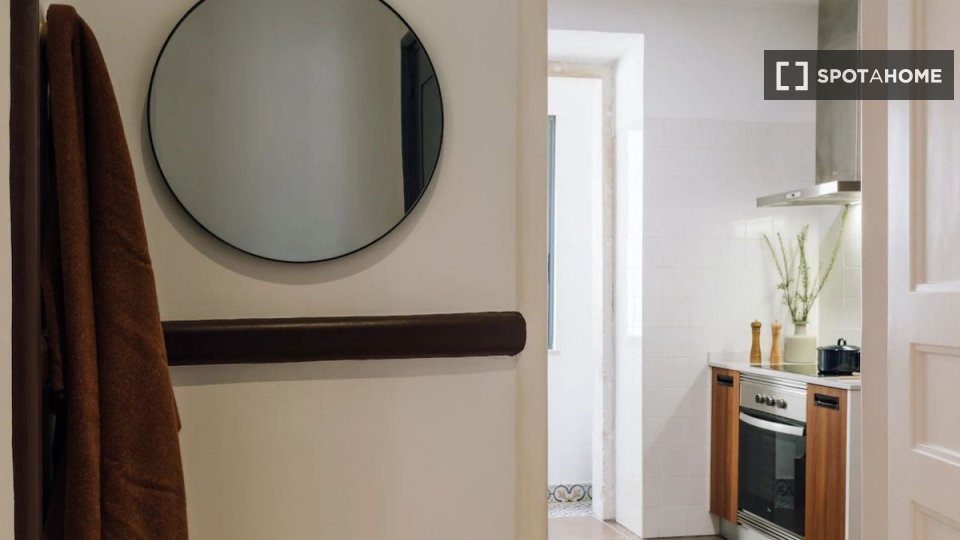 Apartment Lisbon, 3 beds — photo 11