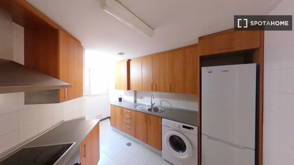 Apartamento de 3 dormitorios en alquiler en tetuan