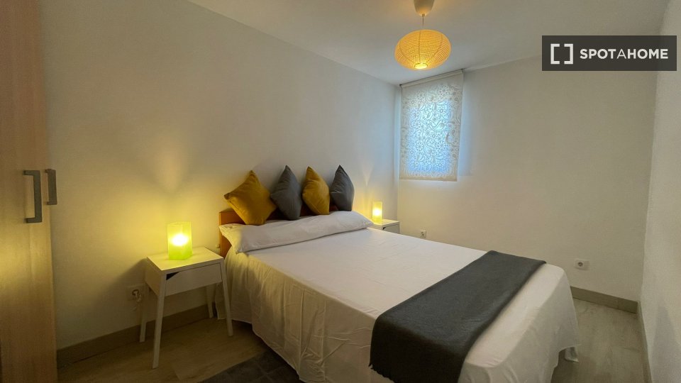 Double room Madrid, 2 beds — photo 8