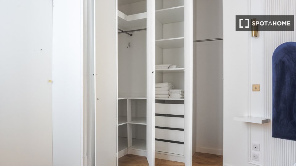 Apartment Paris, 5 beds, 194m² — photo 18