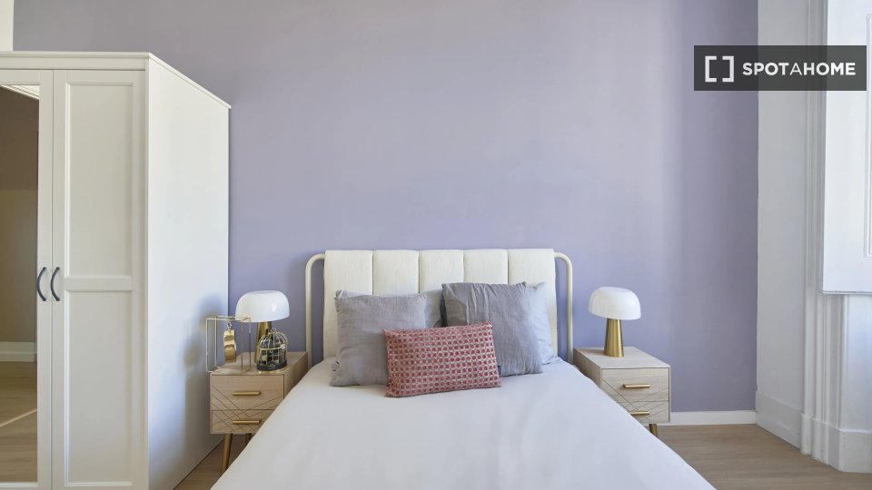 Double room Lisbon, 9 beds — photo 12