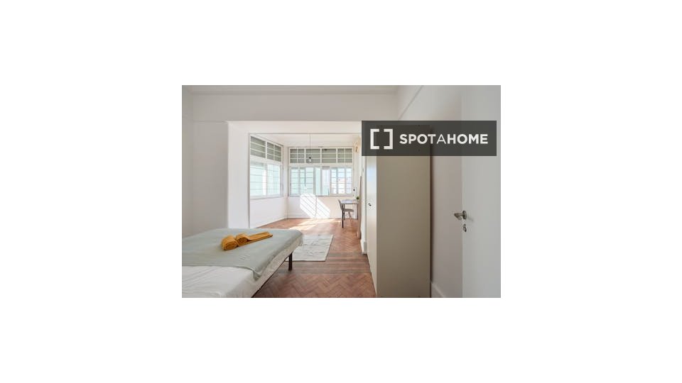 Double room Lisbon, 7 beds — photo 13