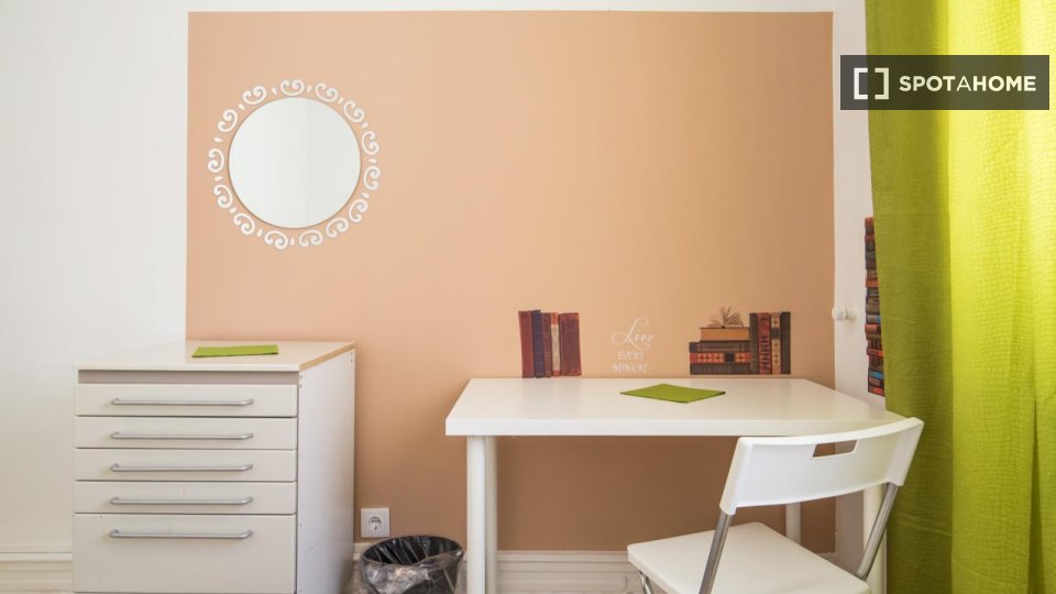 Double room Lisbon, 20 beds — photo 20