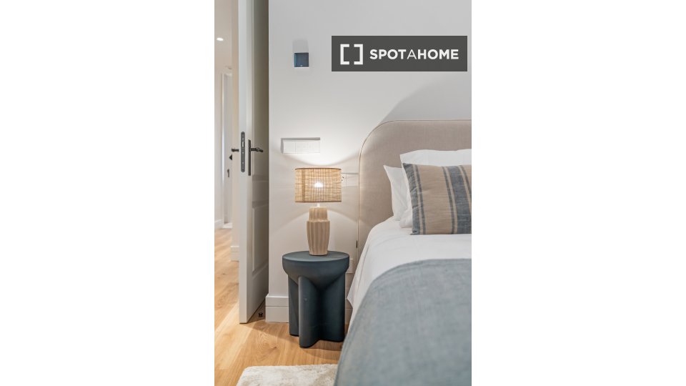 Apartment Madrid, 4 beds, 125m² — photo 11