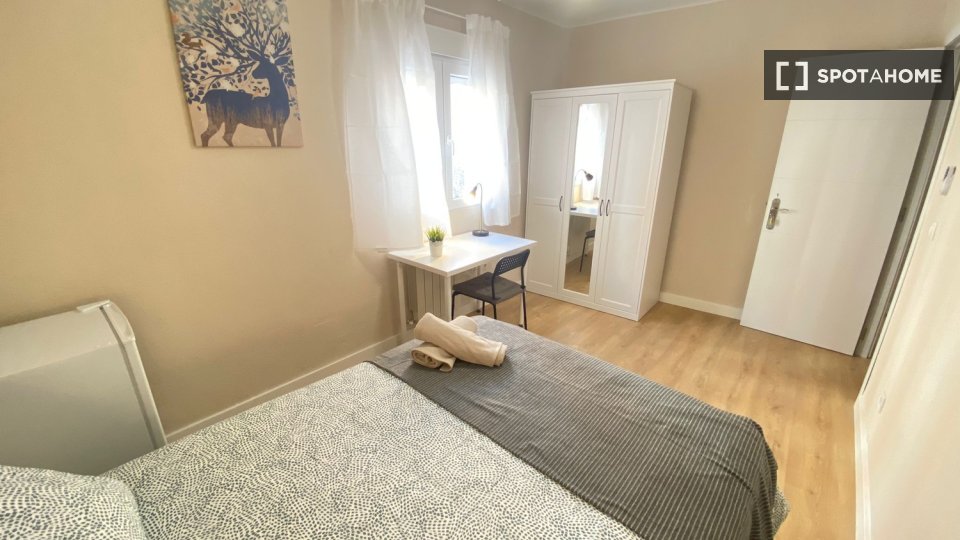 Double room Madrid, 5 beds — photo 9