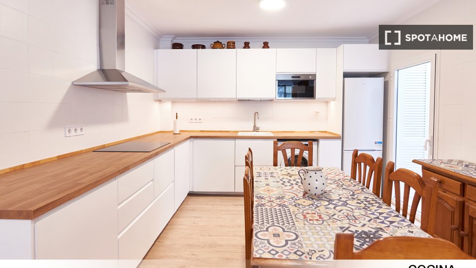 Double room Seville, 5 beds — photo 36