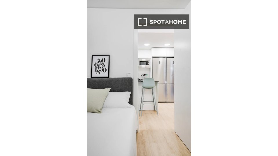 Double room Madrid, 11 beds — photo 4