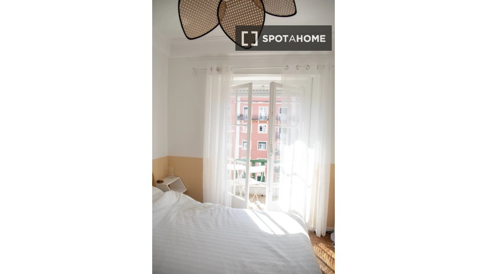 Double room Lisbon, 7 beds — photo 11